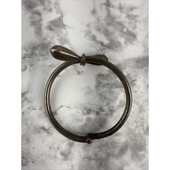 Vintage Mexico Sterling Silver Hinged Bypass Bangle Teardrop Patina Minimal - Picture 4 of 9